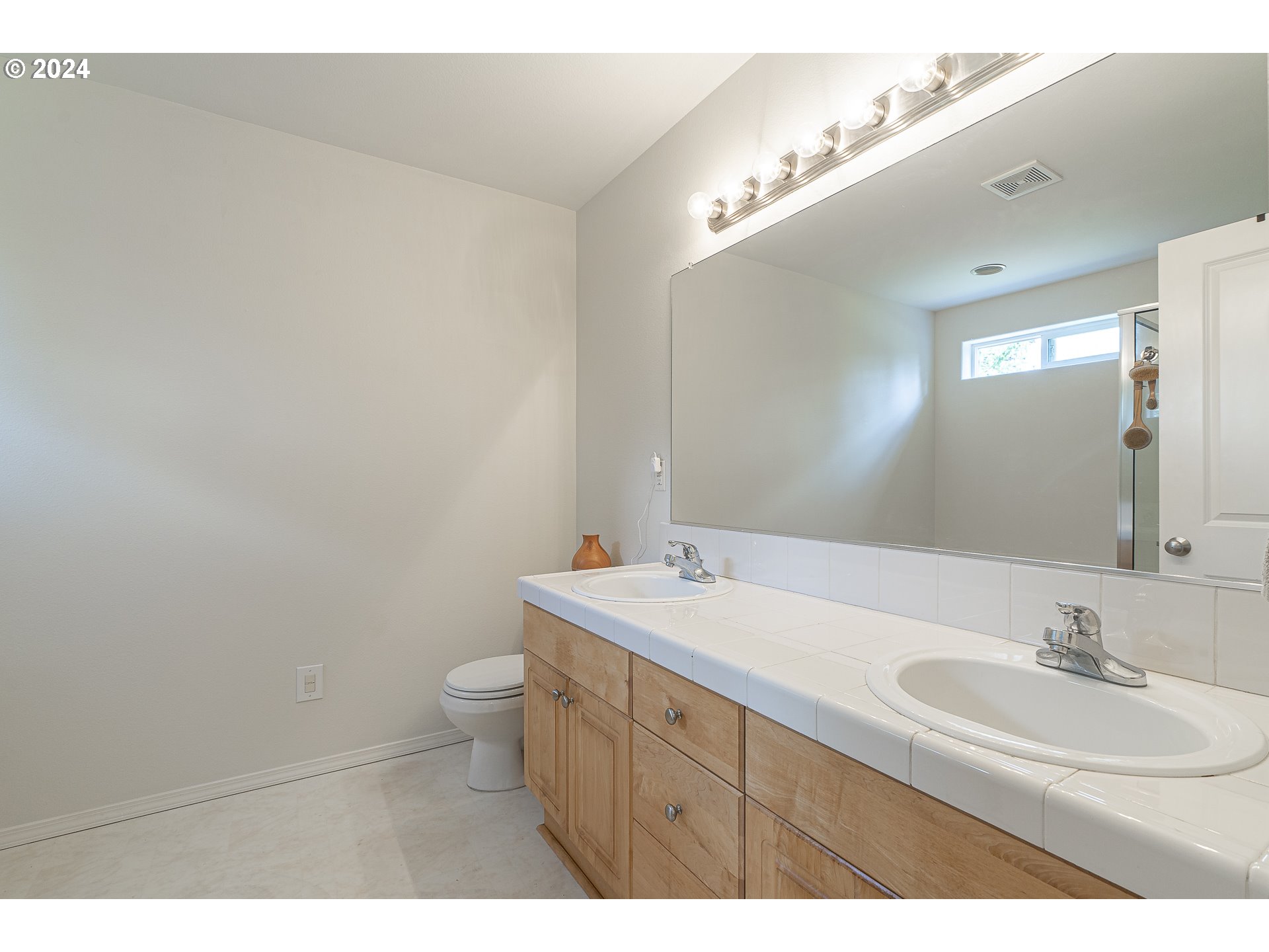 3414 Southwest 2nd Street Gresham, OR 97030 - Photo 15 of 22 Gallery Image 15