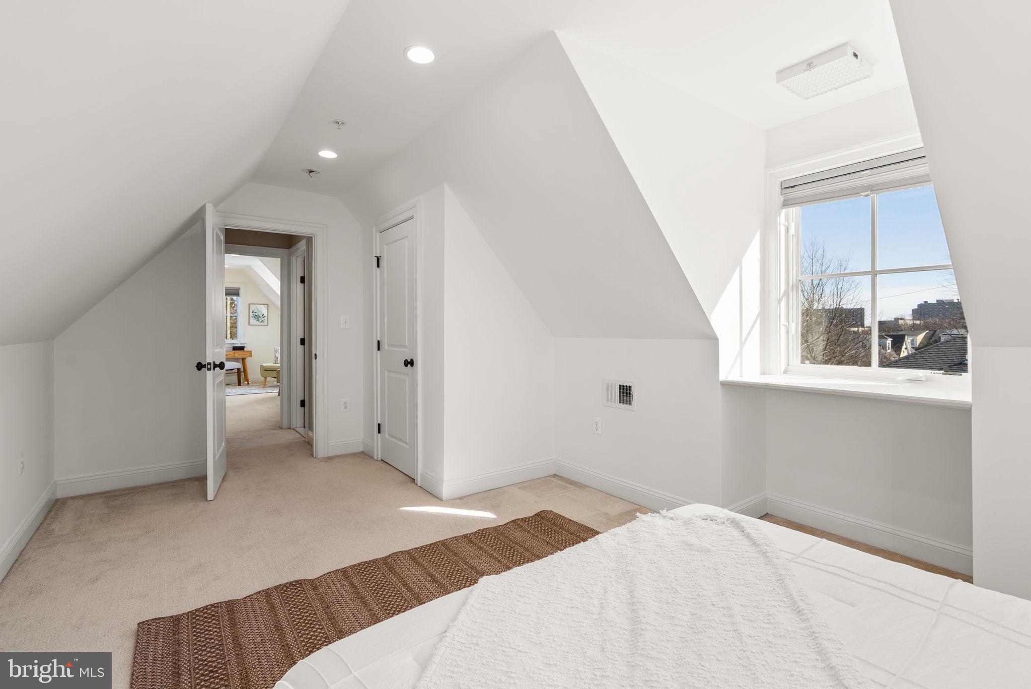 8902 Courts Way Silver Spring, MD 20910 - Photo 34 of 50 Gallery Image 34