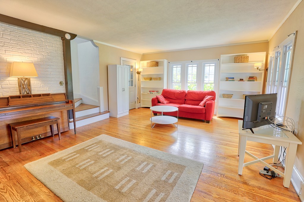 53 California Avenue Springfield, MA 01118 - Photo 4 of 13 Gallery Image 4
