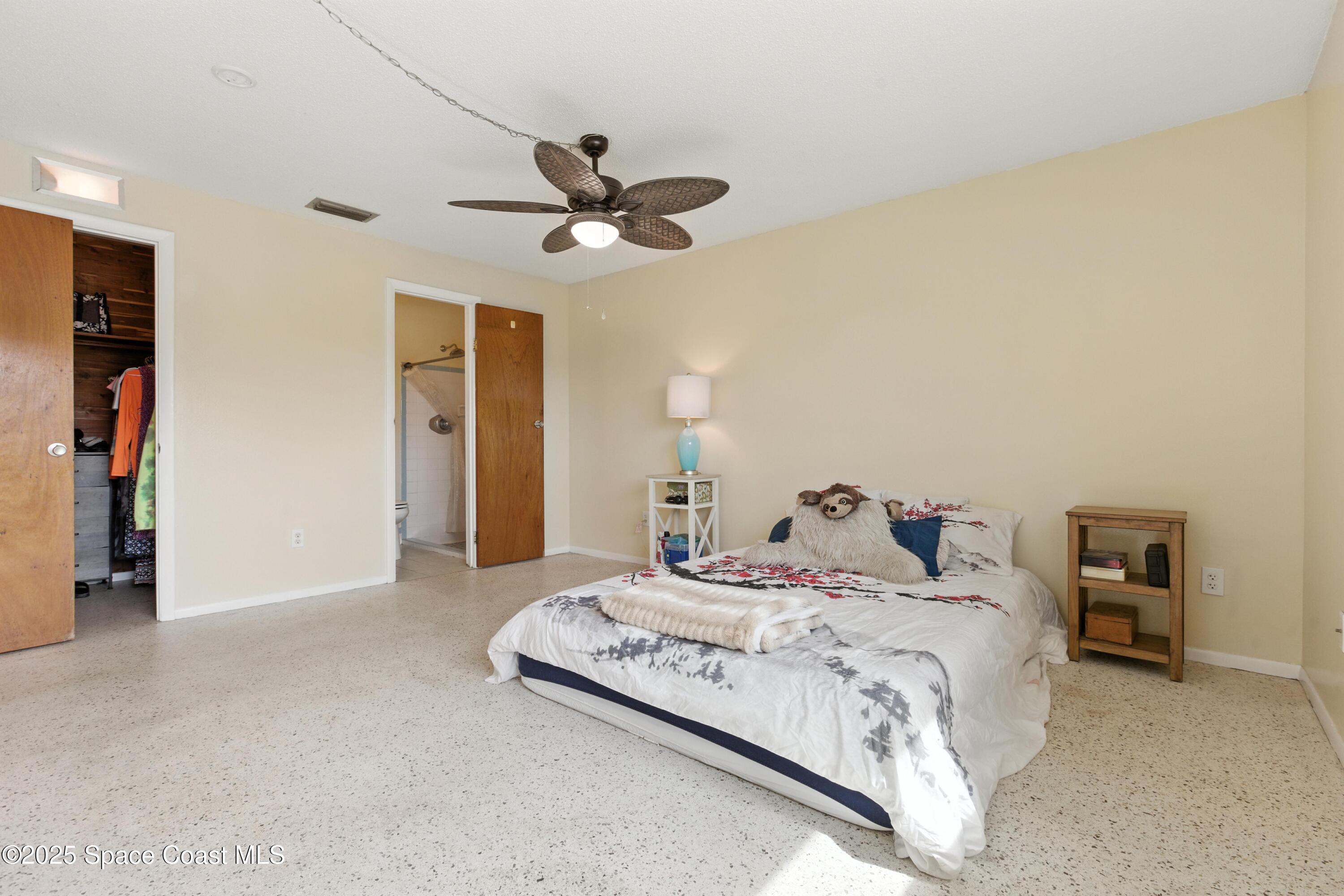 582 Croton Road Melbourne, FL 32935 - Photo 17 of 33 582 Croton Rd 017