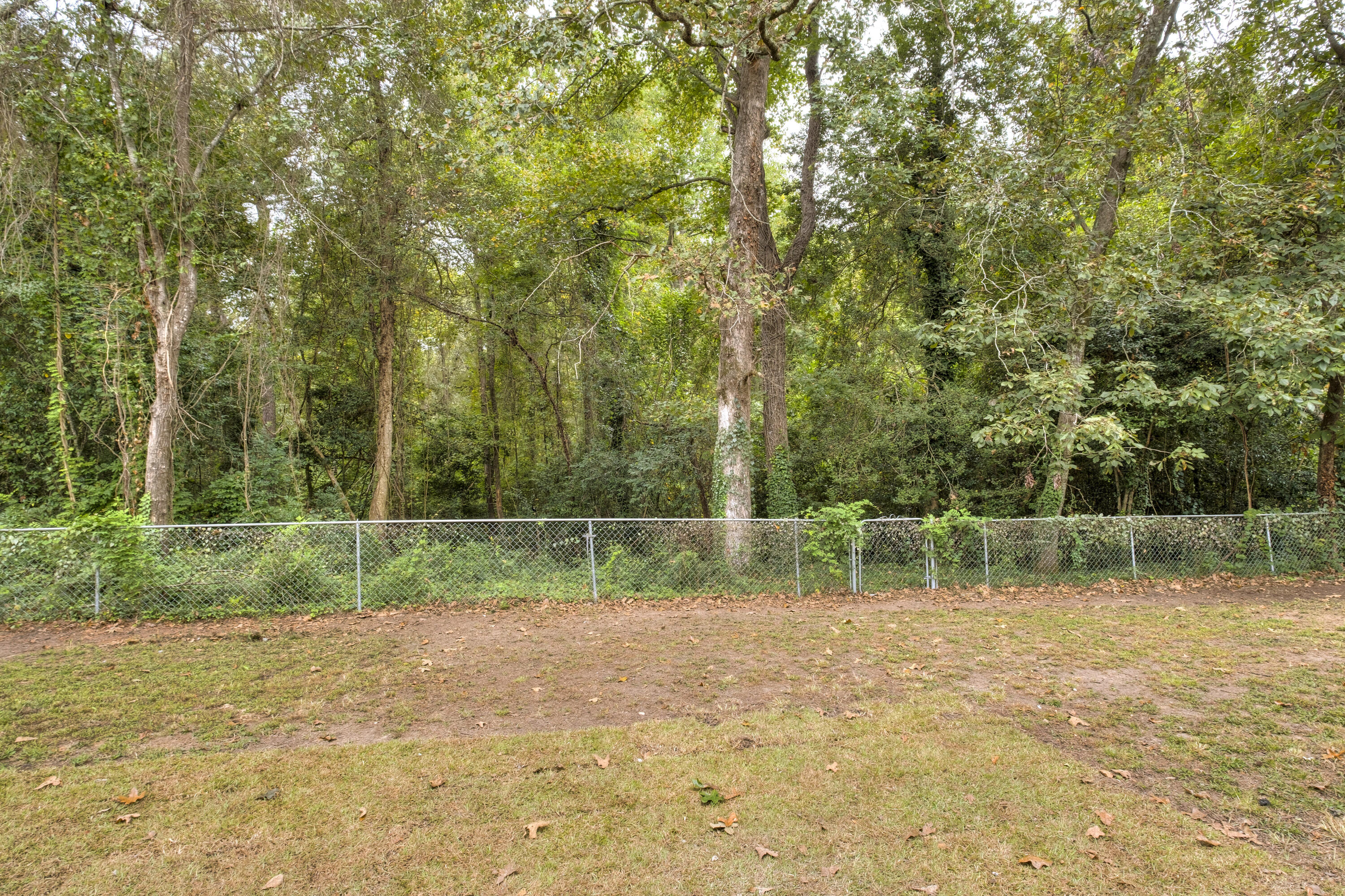 618 Periwinkle Court Sumter, SC 29150 - Photo 38 of 40 FENCED IN BACK YARD
