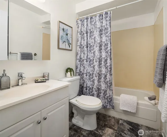 $179,900 | 31003 14th Avenue South, Unit E14, Federal Way, WA 98003