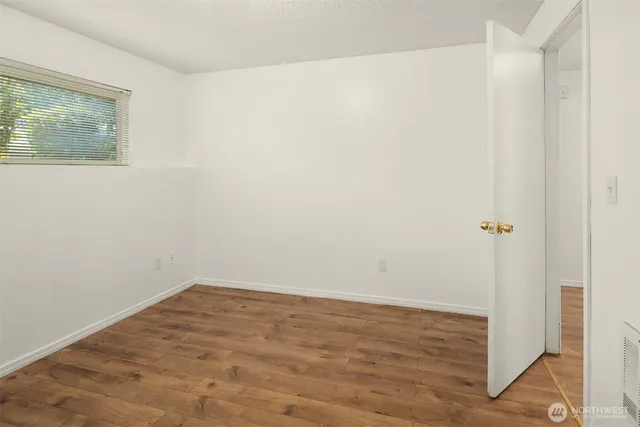 $179,900 | 31003 14th Avenue South, Unit E14, Federal Way, WA 98003