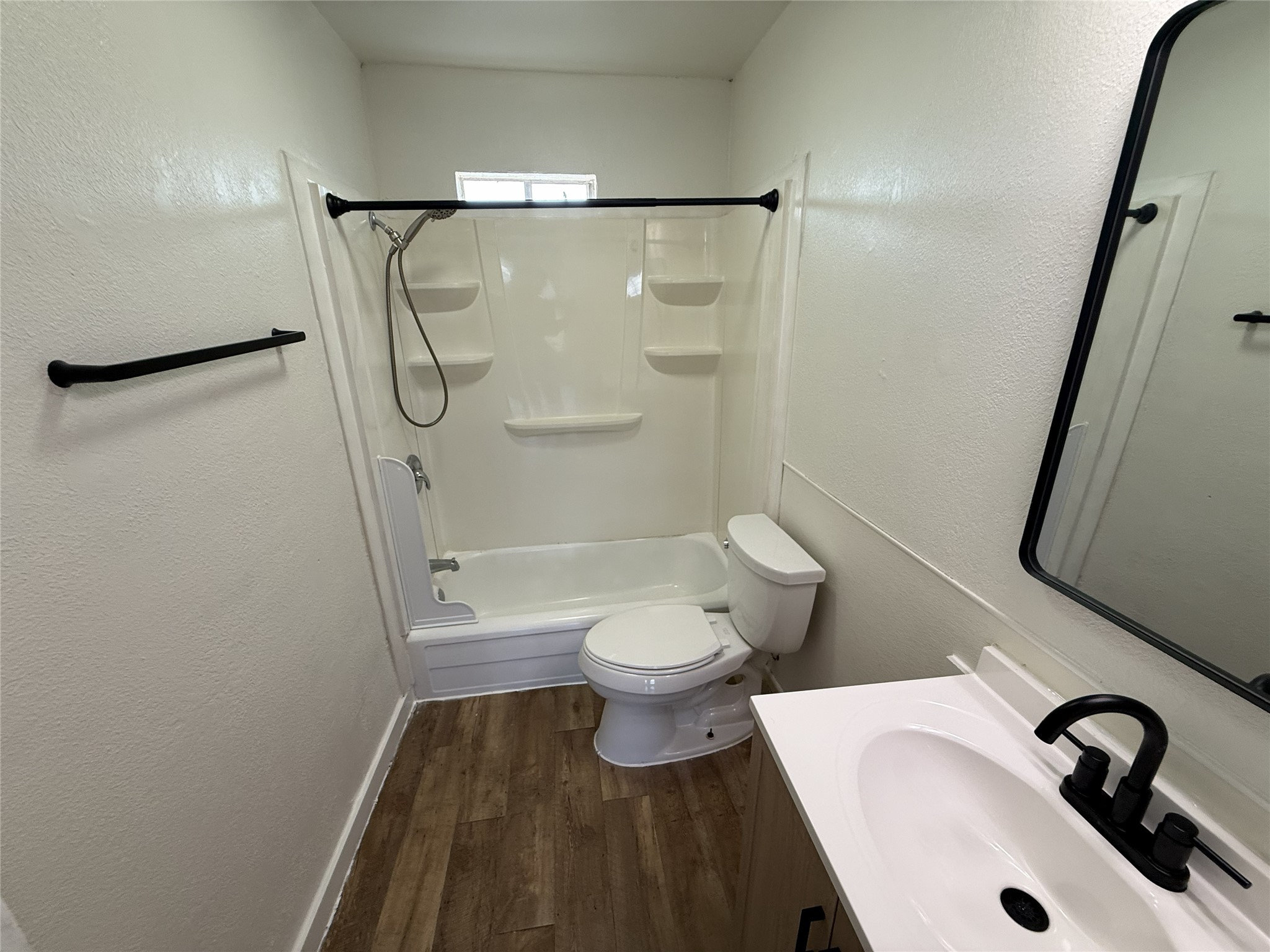 1529 Wirt Road, Unit 28 Houston, TX 77055 - Photo 14 of 20 Gallery Image 14
