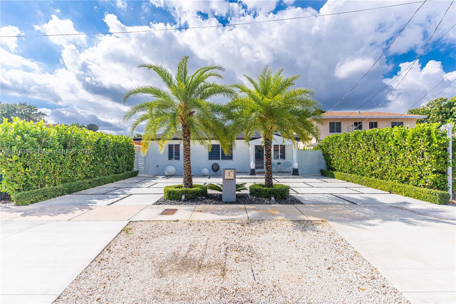 444 Southwest 64th Avenue Miami, FL 33144 - Photo 1 of 70