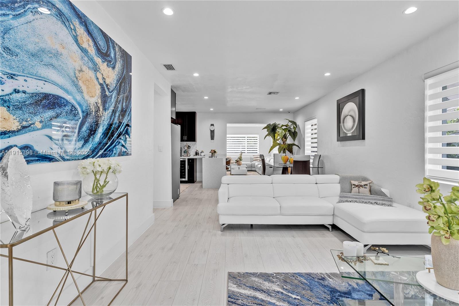 444 Southwest 64th Avenue Miami, FL 33144 - Photo 5 of 70