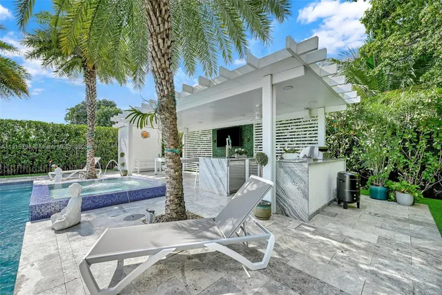 $945,000 | 444 Southwest 64th Avenue, Miami, FL 33144