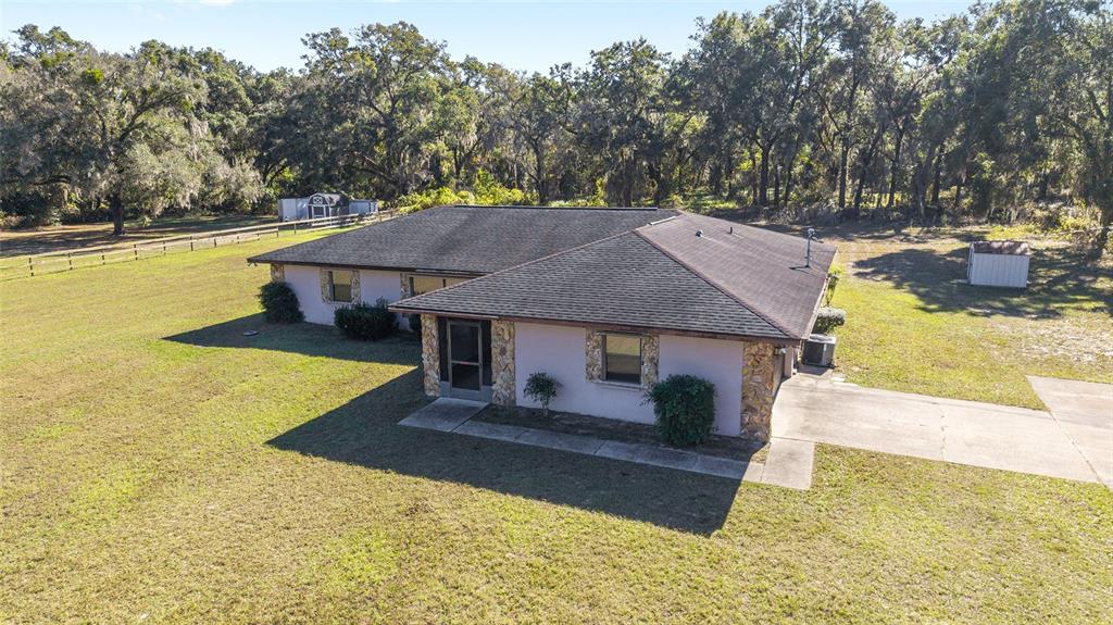 10700 Southeast Sunset Harbor Road Summerfield, FL 34491 - Photo 5 of 41