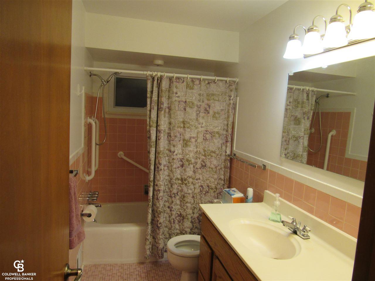 11475 Martin Road Warren, MI 48093 - Photo 14 of 34