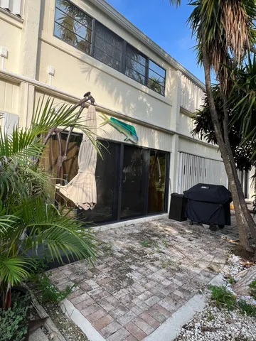 $685,000 | 87200 Overseas Highway, Unit V9, Islamorada, FL 33036