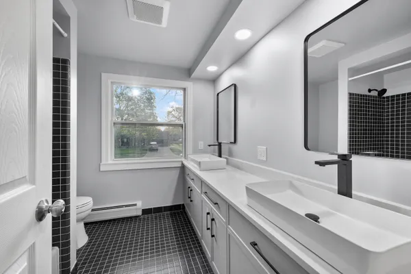 $454,900 | 17447 Park Street, Livonia, MI 48152