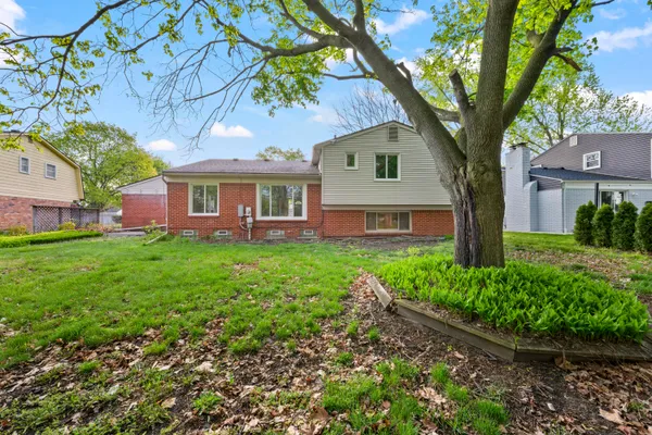 $454,900 | 17447 Park Street, Livonia, MI 48152