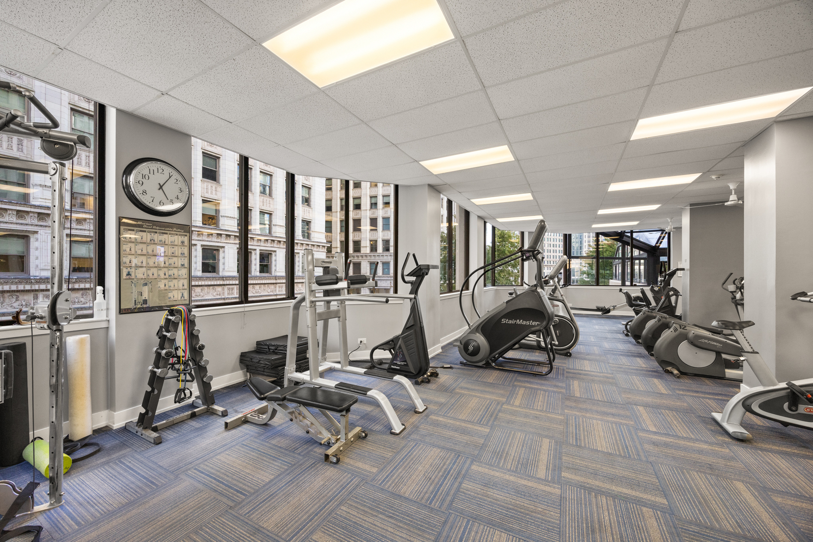 405 North Wabash Avenue, Unit 2801 Chicago, IL 60611 - Photo 13 of 29 a view of a room with gym equipment