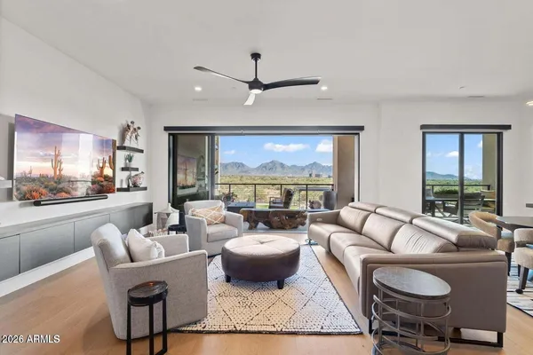 $7,895 | 19355 North 73rd Street, Unit B2009, Scottsdale, AZ 85255