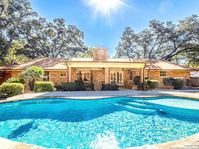 $409,000 | 729 Rocklyn Drive, Windcrest, TX 78239