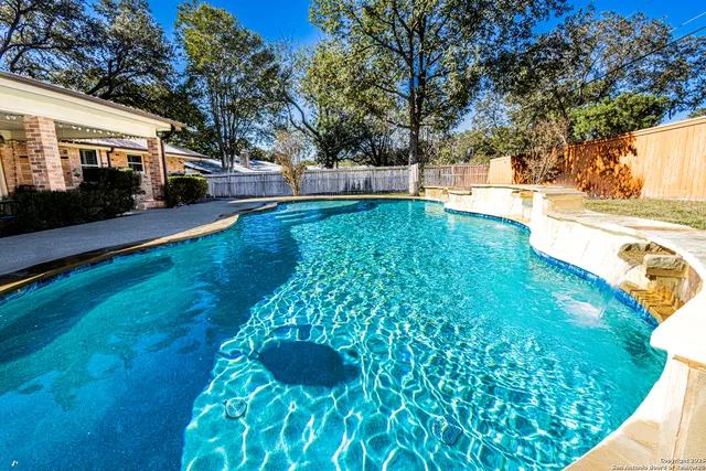 $409,000 | 729 Rocklyn Drive, Windcrest, TX 78239