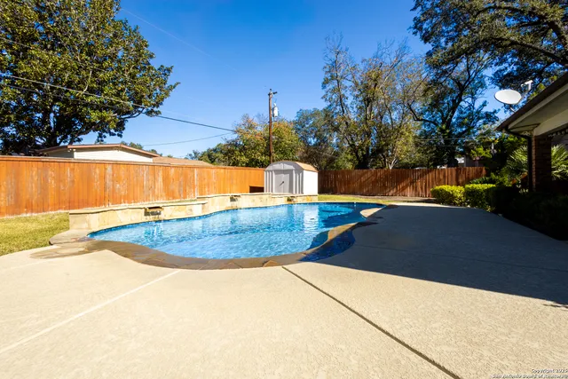 $409,000 | 729 Rocklyn Drive, Windcrest, TX 78239