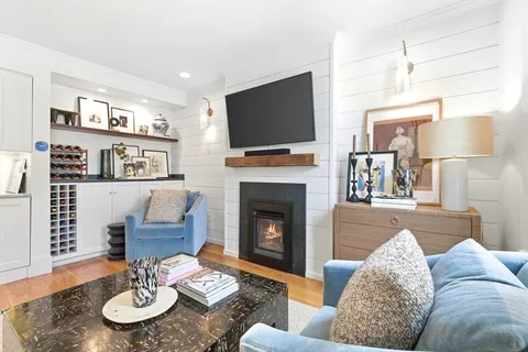 $1,135,000 | 5 Allston Street, Unit 2, Boston, MA 02129