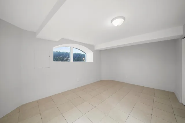 a view of entryway and hall