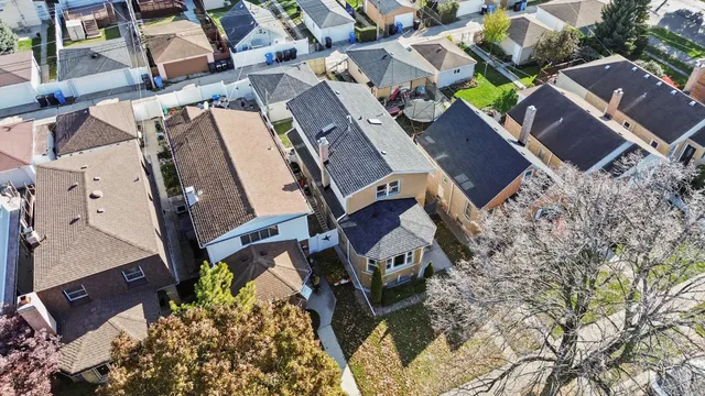 $530,000 | 3515 North Oriole Avenue, Chicago, IL 60634