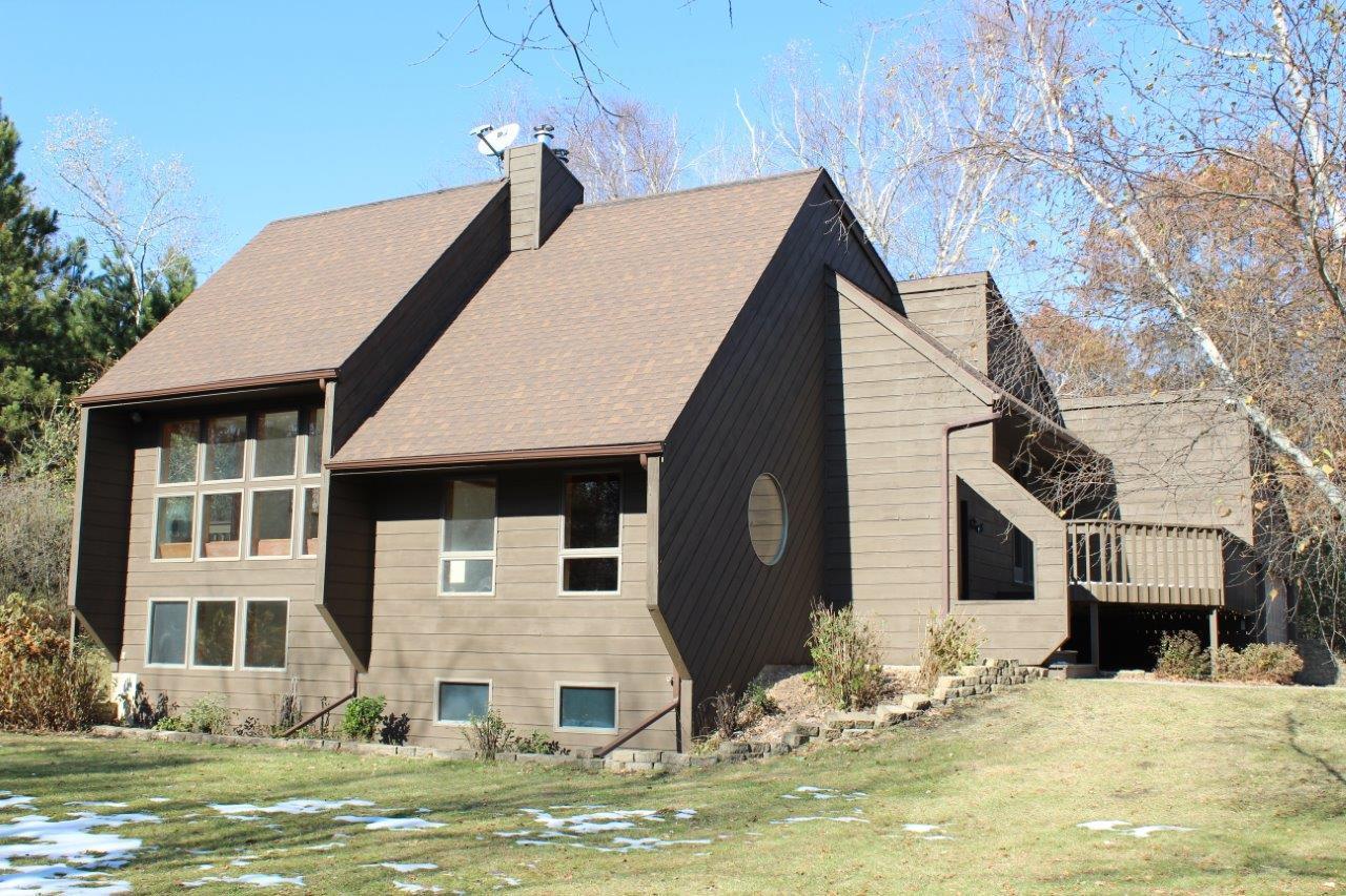 622 Gilbert Road Hudson, WI 54016 - Photo 3 of 39 Gallery Image 3