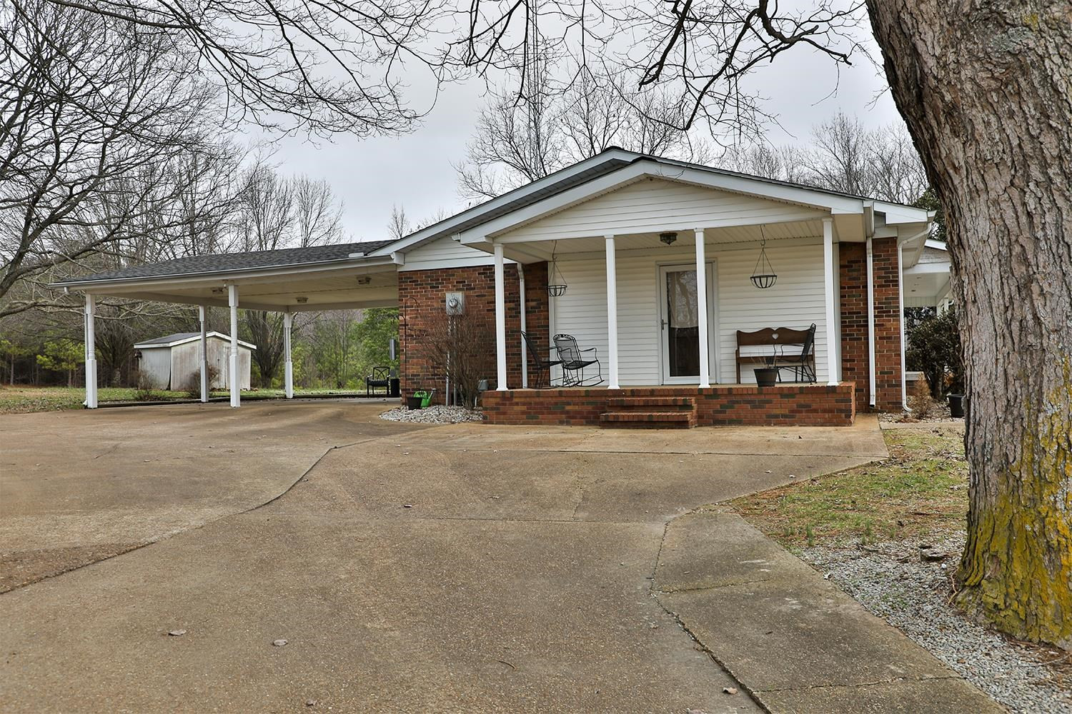 424 Snake Hill Road Dresden, TN 38225 - Photo 4 of 31 Photo 4