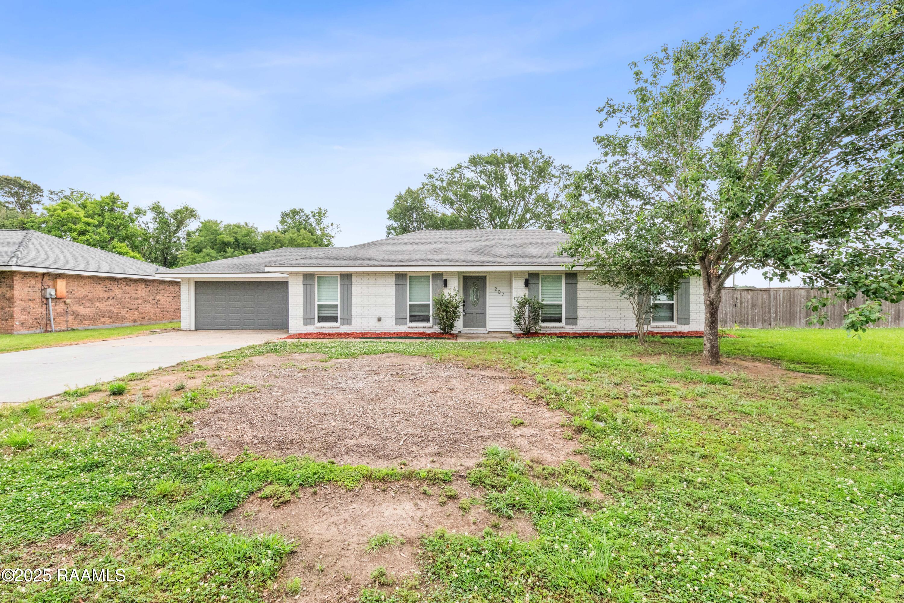 207 Vivian Drive Lafayette, LA 70508 - Photo 2 of 18 207Vivian-4