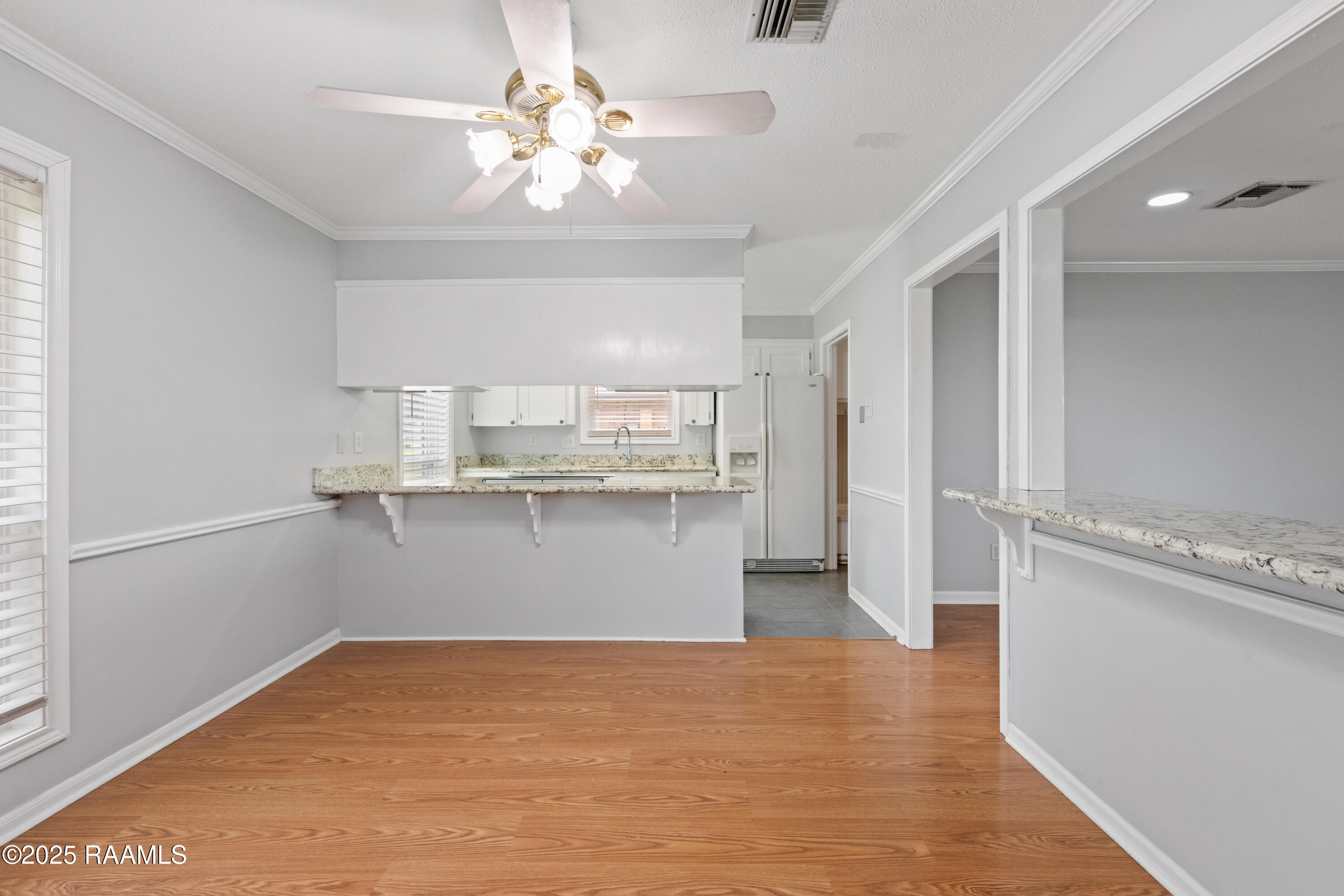 207 Vivian Drive Lafayette, LA 70508 - Photo 3 of 18 207Vivian-33