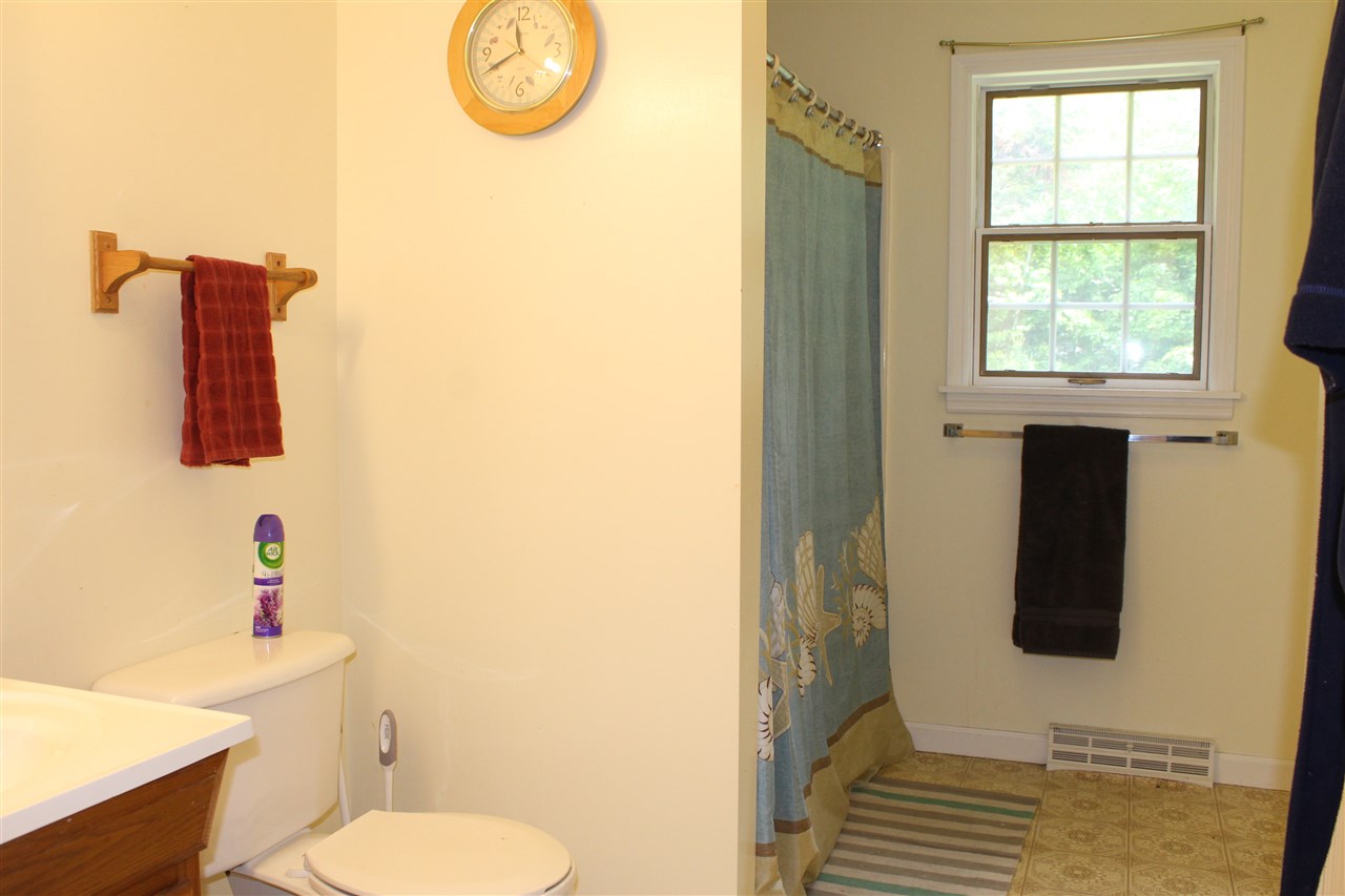 6635 Vermont Rte 100 Londonderry, VT 05148 - Photo 6 of 17 Gallery Image 6