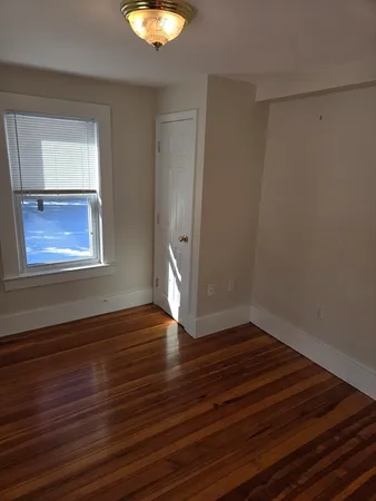 $3,200 | 169 South Road, Unit 2, Bedford, MA 01730