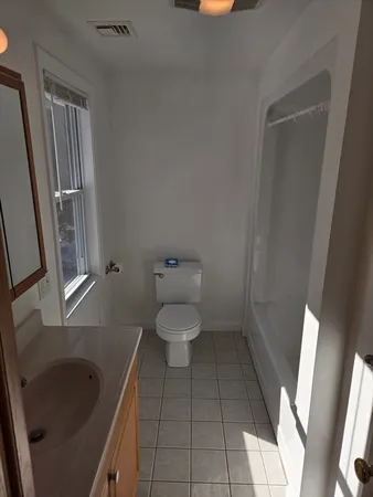 $3,200 | 169 South Road, Unit 2, Bedford, MA 01730
