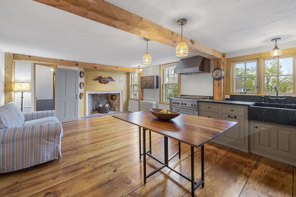 6 Lee Street Marblehead, MA 01945 - Photo 3 of 42