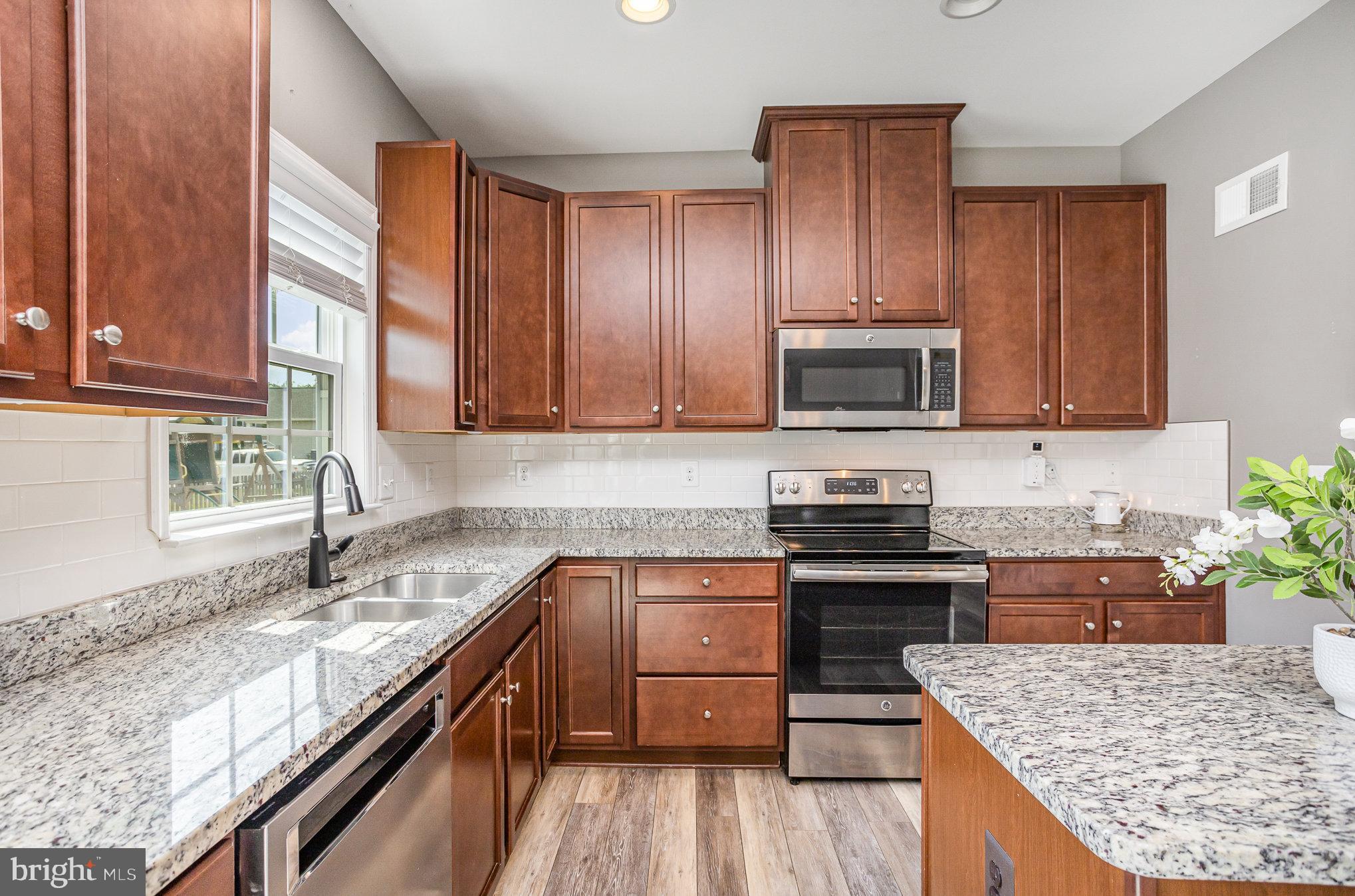 9503 Fall Haven Road Fredericksburg, VA 22407 - Photo 9 of 31 Gallery Image 9