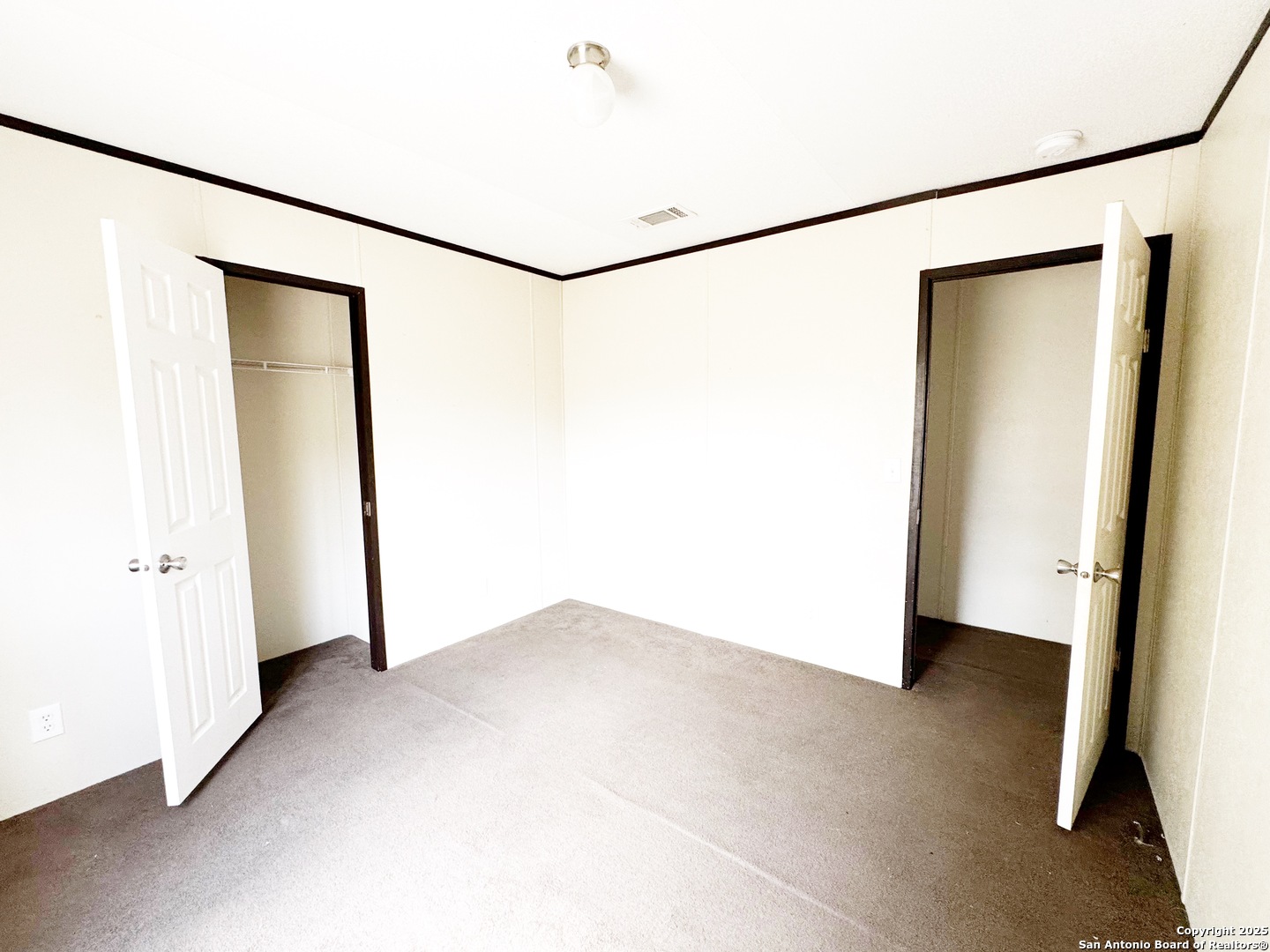 808 Pecan Street Jourdanton, TX 78026 - Photo 12 of 17 a view of a small space