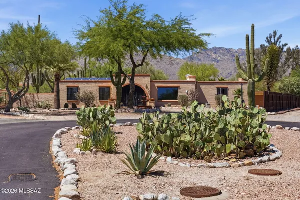 $695,000 | 4390 North Camino Vinorama, Tucson, AZ 85750