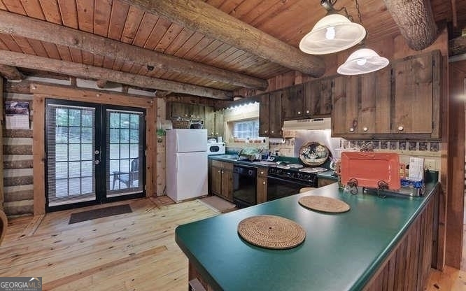 1575 Lloyd Cove Road Highlands, NC 28741 - Photo 25 of 31