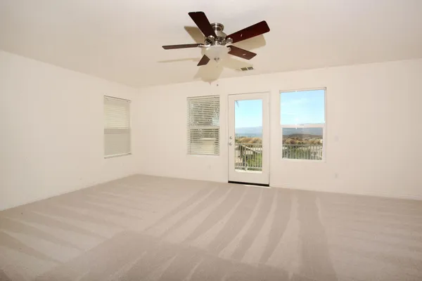 $4,999 | 24318 Via La Casa, Valencia, CA 91354