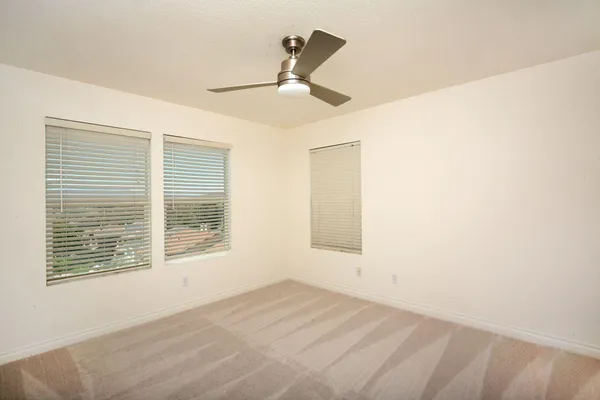 $4,999 | 24318 Via La Casa, Valencia, CA 91354