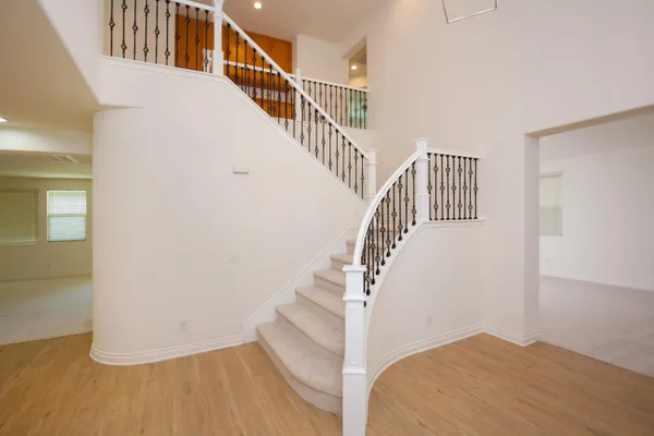 $4,999 | 24318 Via La Casa, Valencia, CA 91354