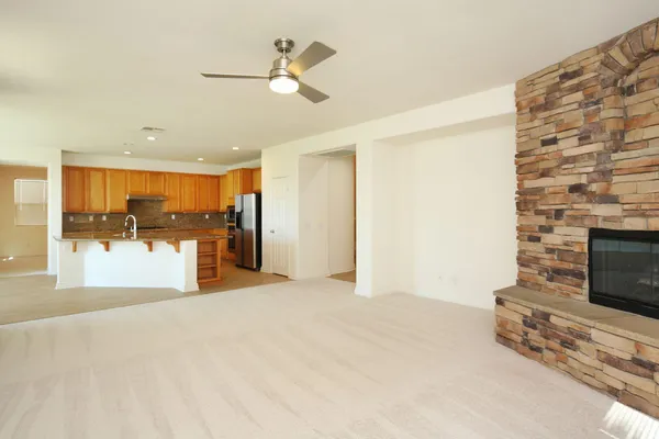 $4,999 | 24318 Via La Casa, Valencia, CA 91354