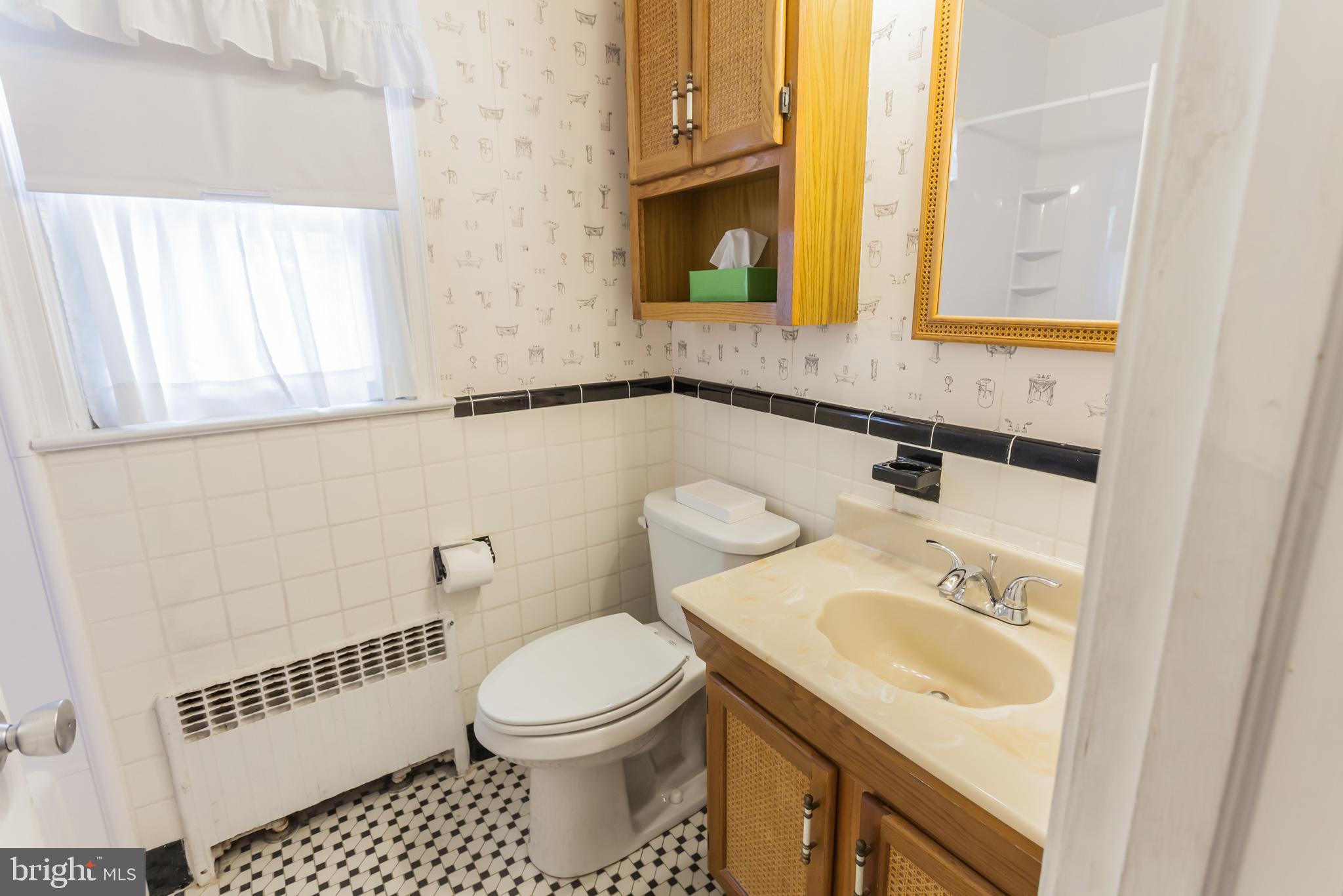 1258 Steel Road Havertown, PA 19083 - Photo 16 of 31 Hall bath