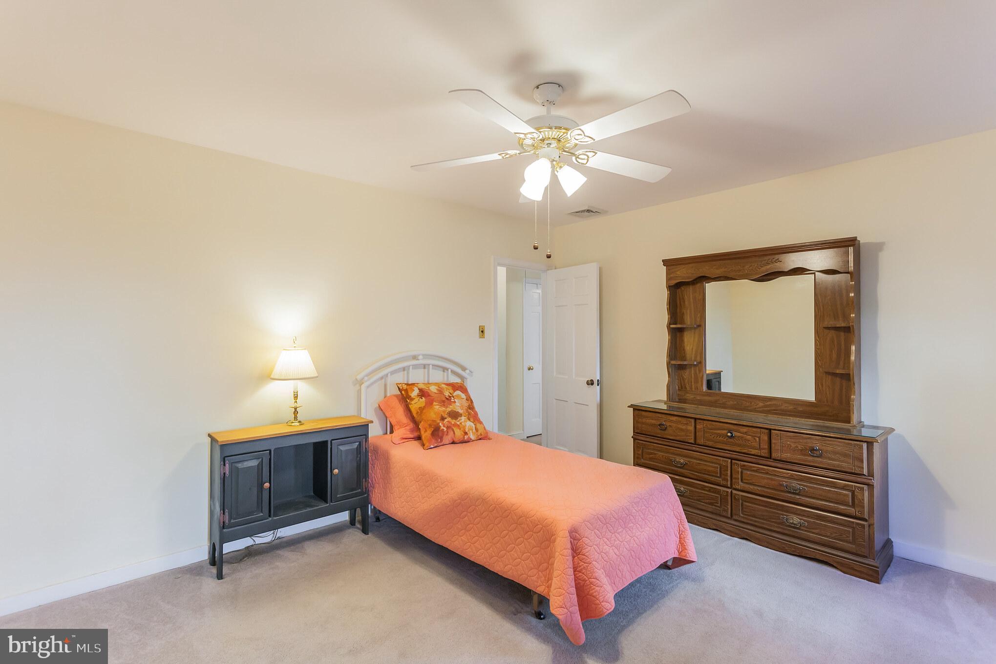 1258 Steel Road Havertown, PA 19083 - Photo 18 of 31
