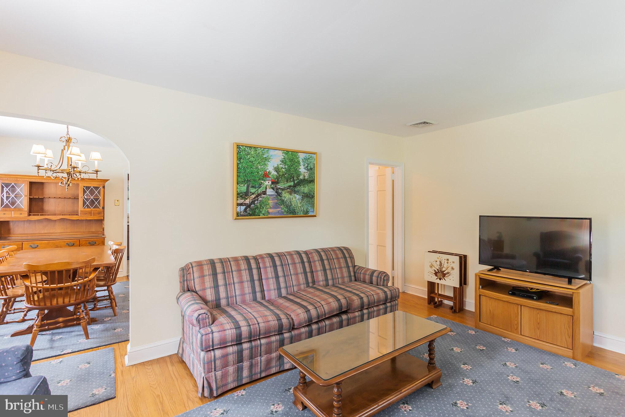 1258 Steel Road Havertown, PA 19083 - Photo 6 of 31