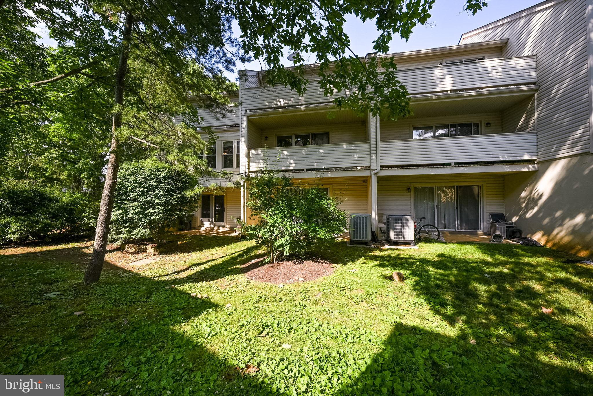 358 New Market Court Chesterbrook, PA 19087 - Photo 22 of 24 Rear