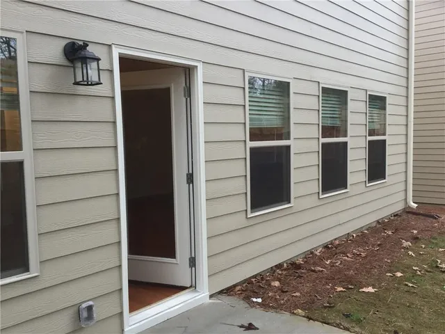 $2,500 | 1392 Weatherbrook Circle, Lawrenceville, GA 30043