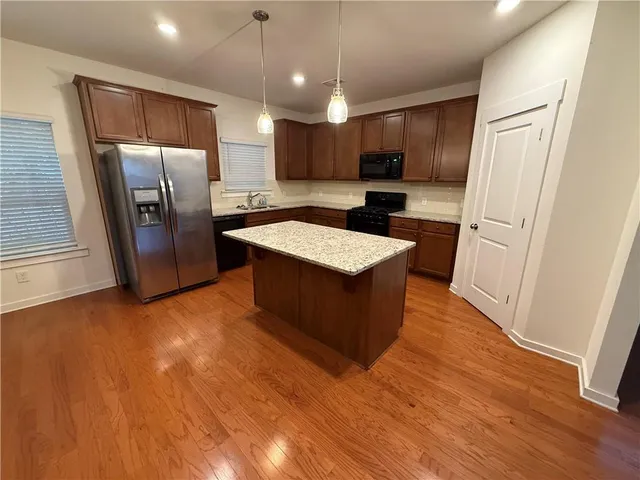 $2,500 | 1392 Weatherbrook Circle, Lawrenceville, GA 30043