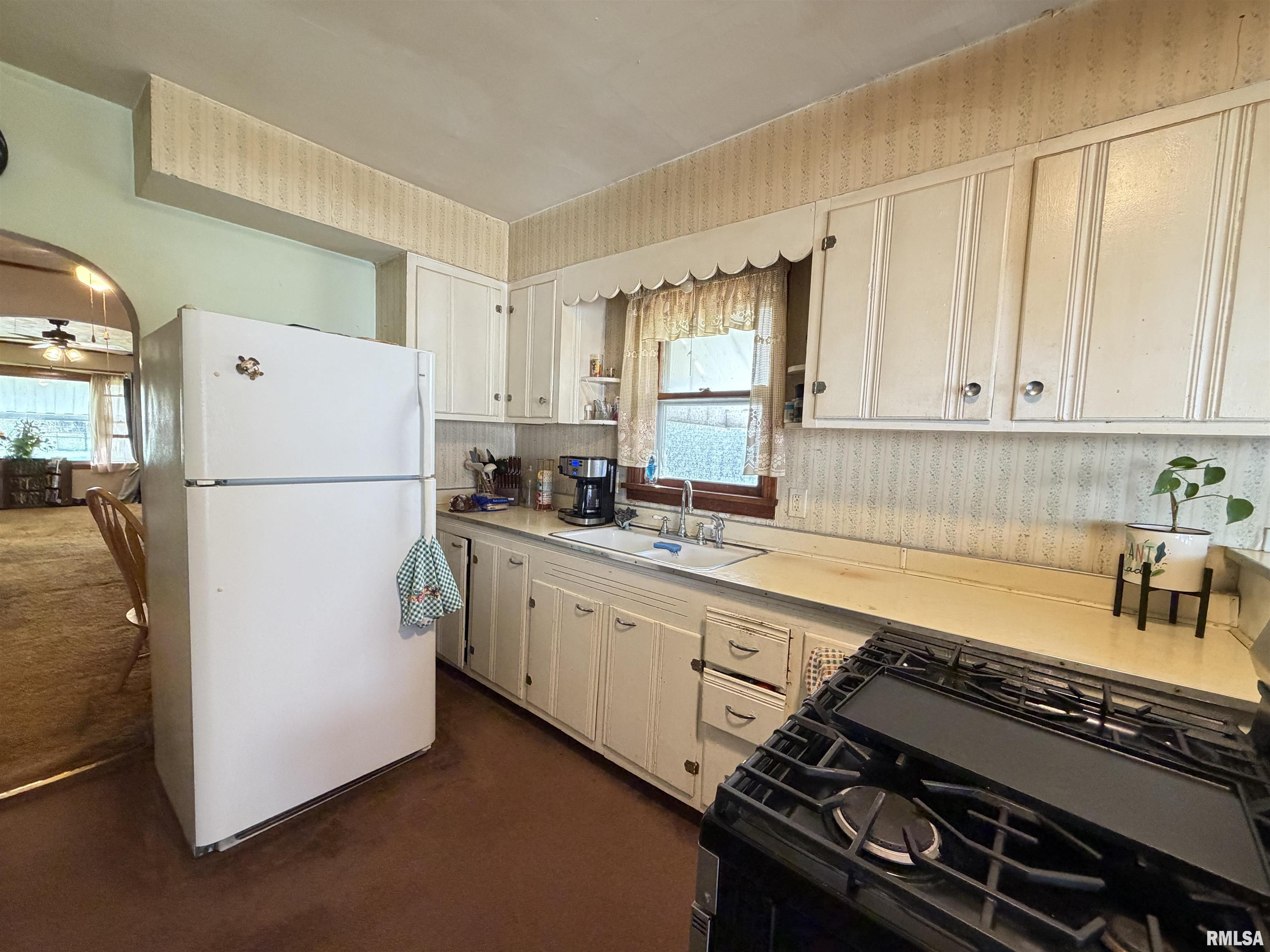 209 Yates Avenue Springfield, IL 62702 - Photo 7 of 17