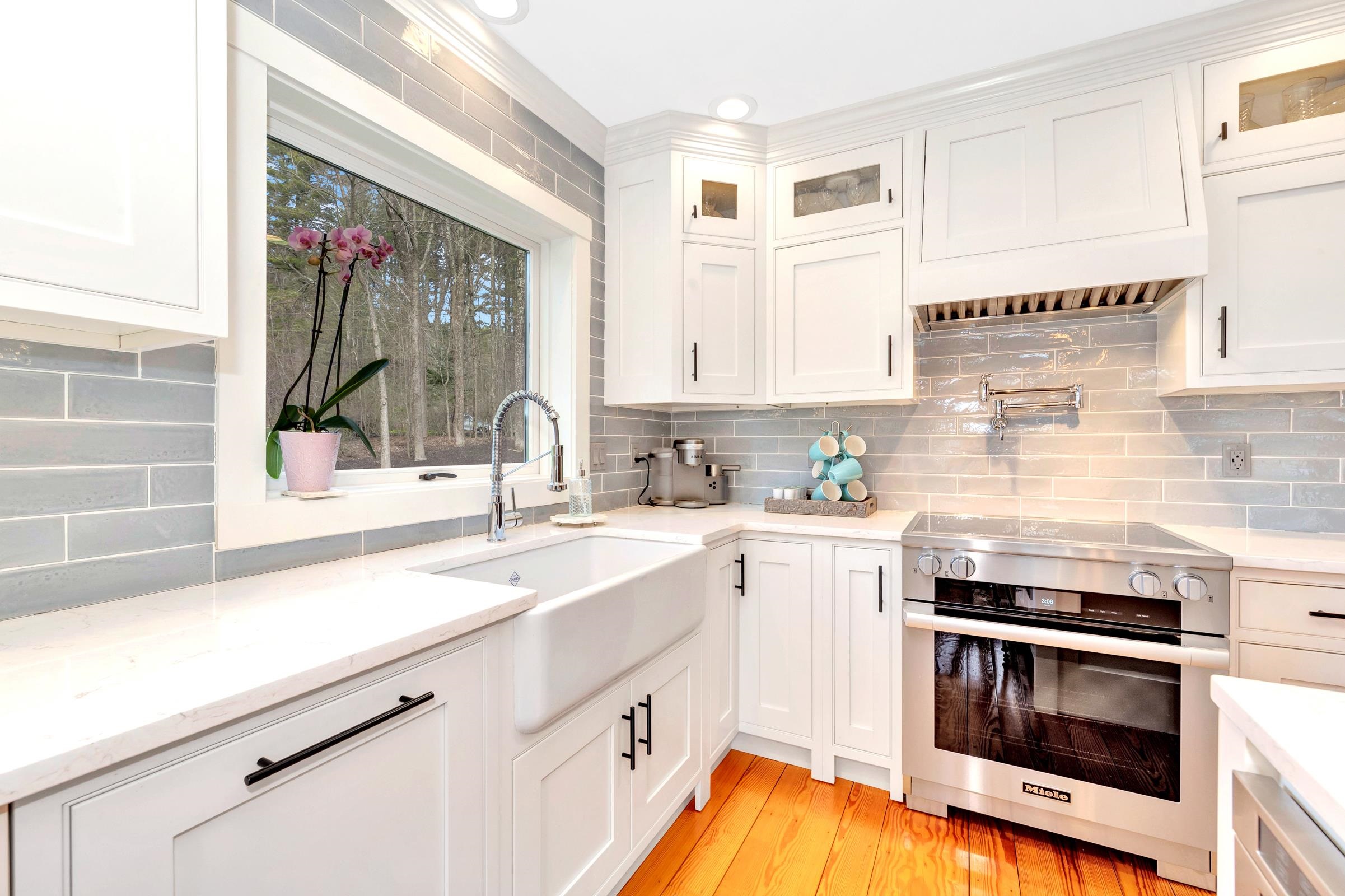 95 Highland Road South Hampton, NH 03827 - Photo 6 of 57