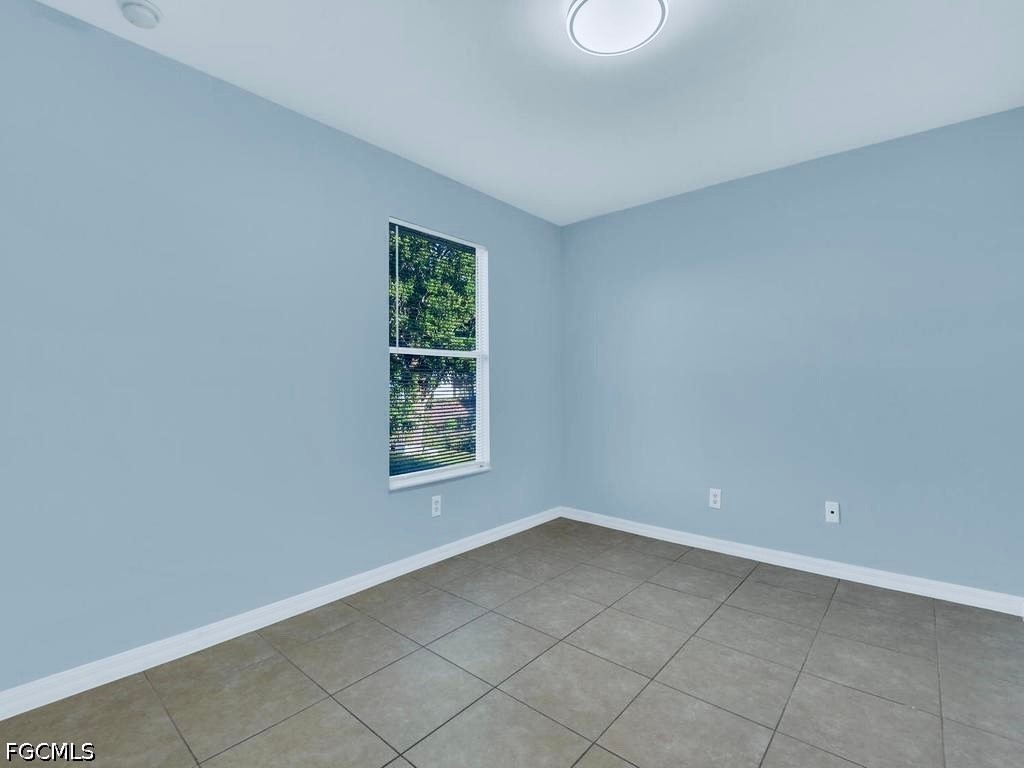 3003 Gilbert Avenue South Lehigh Acres, FL 33973 - Photo 16 of 26