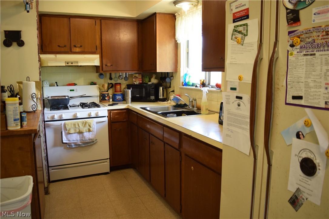 999 Renninger Road, Unit 10 New Franklin, OH 44319 - Photo 5 of 15